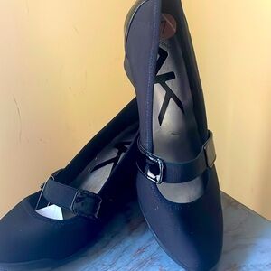 Anne Klein NEW Flexible Sport Wedge Pump - Sporty & Chic Black size  7